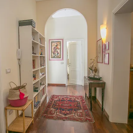 Oda ve Kahvaltı La Finestra Sul Mare