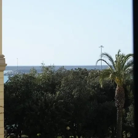 Oda ve Kahvaltı La Finestra Sul Mare Livorno